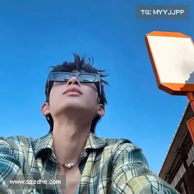 鲁羿嵩